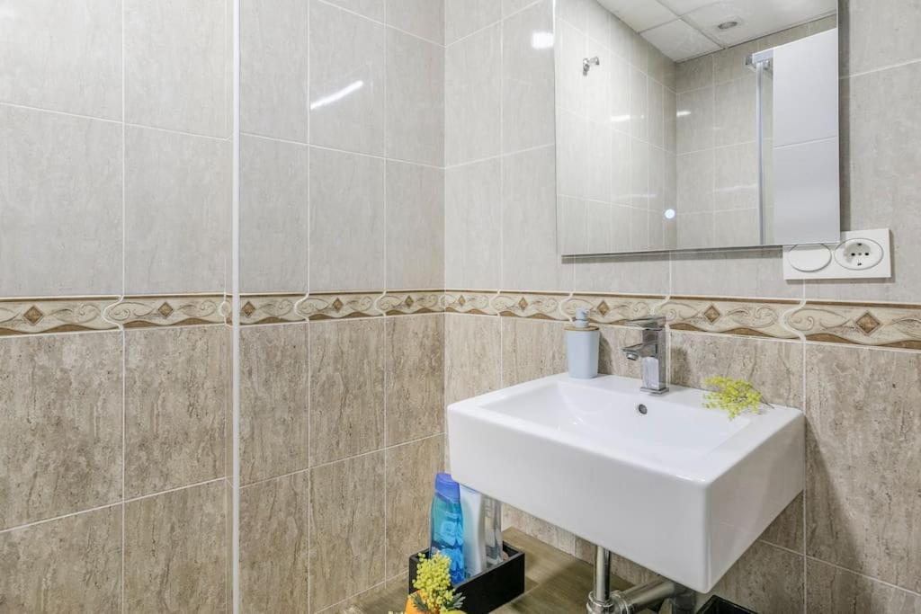 Apartmán Centrico Apto Cerca De La Catedral Zacatin Granada Exteriér fotografie